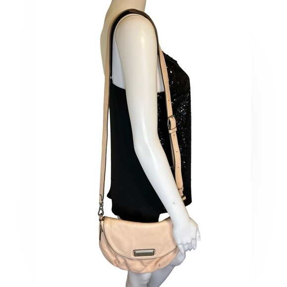 Marc Jacobs Authentic Natasha Nude/Pale Pink Pebbled Leather Handbag - Picture 3 of 6